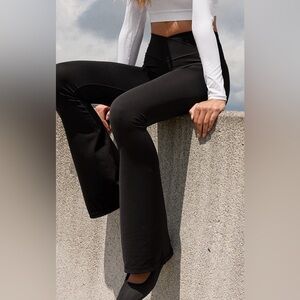 NWT Aerie high waisted crossover flare leggings